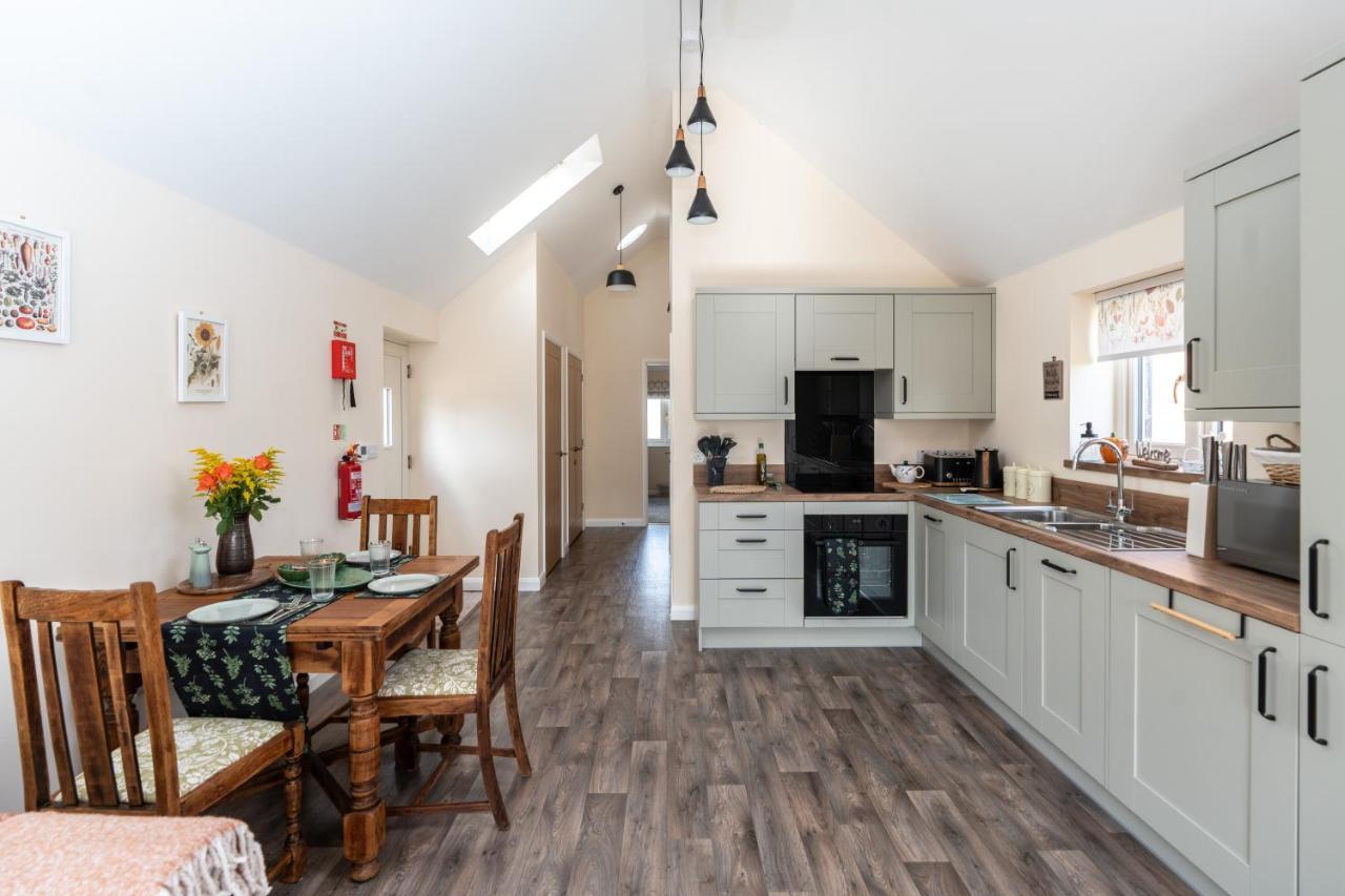 The Roost And The Nook Rural Barn Holiday home